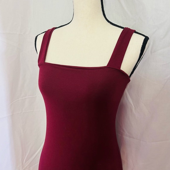 boohoo red maxi dress with slit - Picture 2 of 6